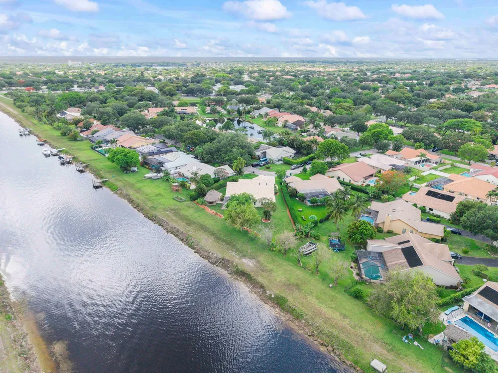 11240 SW 1st St, Coral Springs, FL 33071