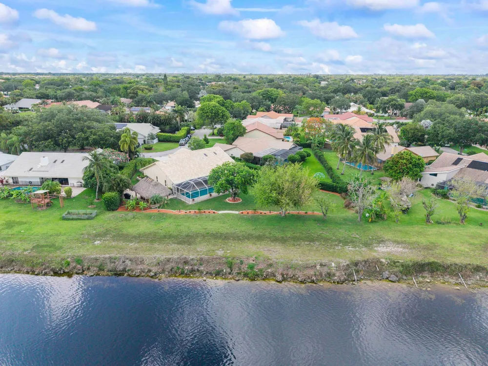 11240 SW 1st St, Coral Springs, FL 33071