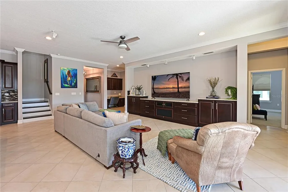 11608 8th Terrace NE, Bradenton, FL 34212