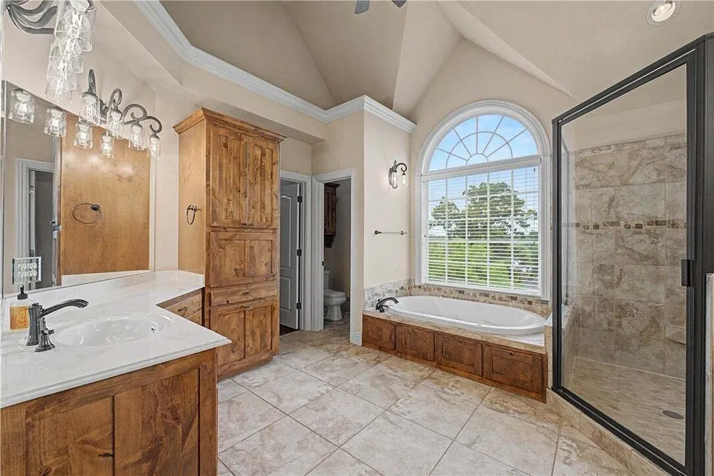 3701 NW Creekstone Blvd, Bentonville, AR 72712