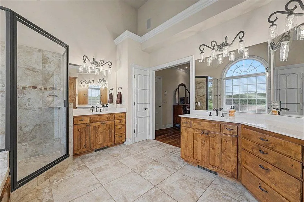 3701 NW Creekstone Blvd, Bentonville, AR 72712