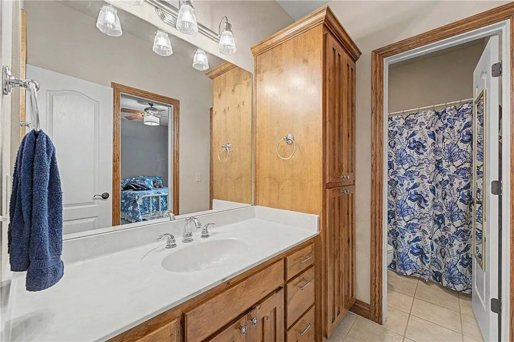 3701 NW Creekstone Blvd, Bentonville, AR 72712