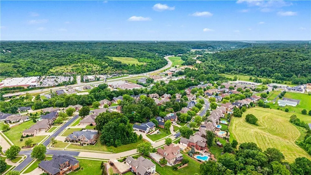3701 NW Creekstone Blvd, Bentonville, AR 72712