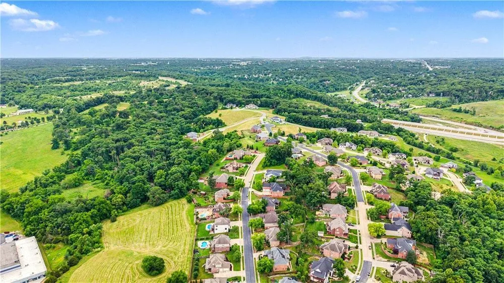 3701 NW Creekstone Blvd, Bentonville, AR 72712