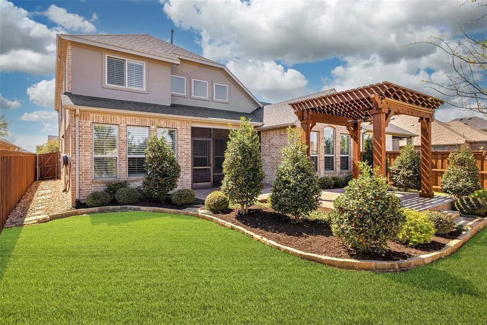 517 Lake Livingston Trail, McKinney, TX 75071