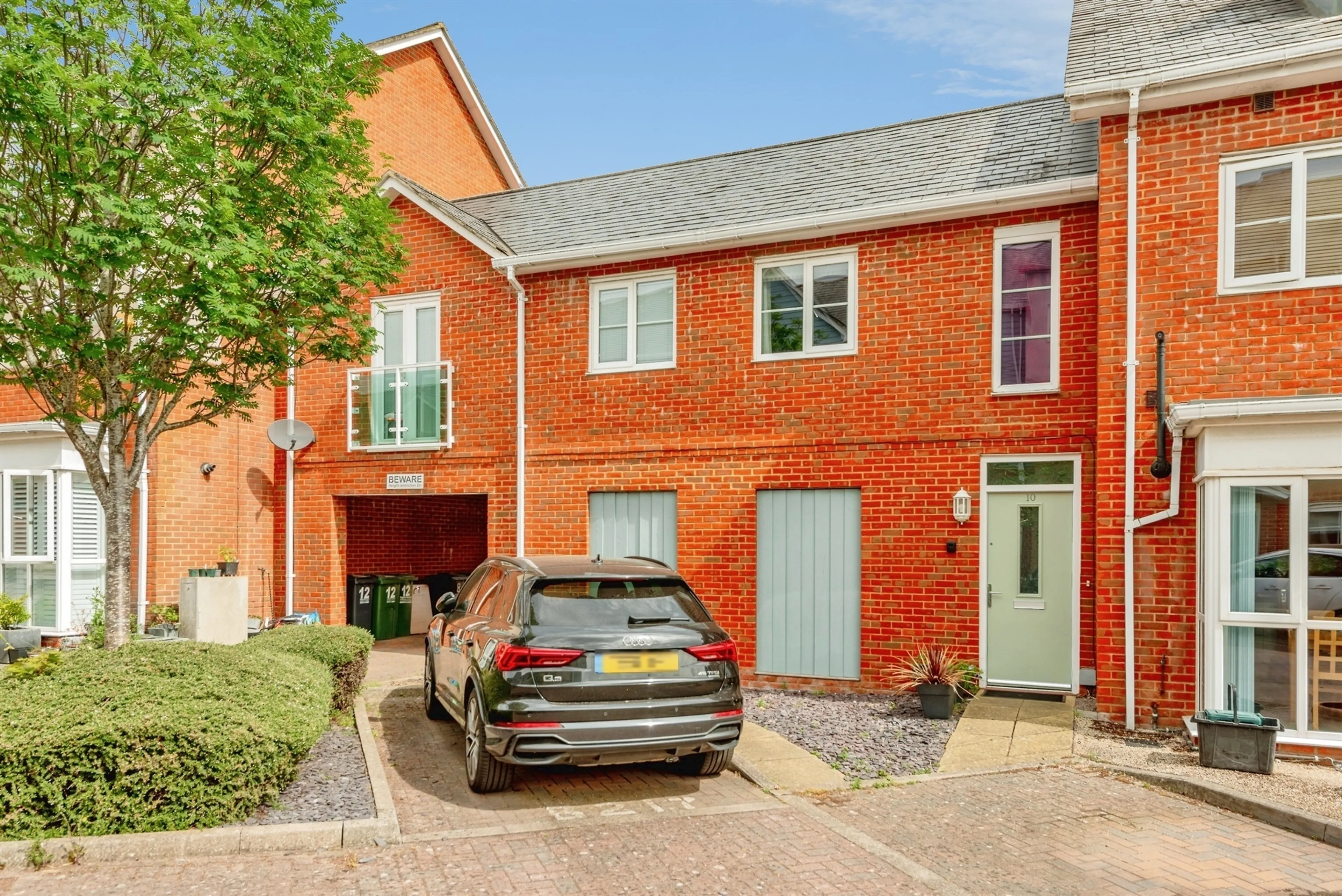 Property photo 0