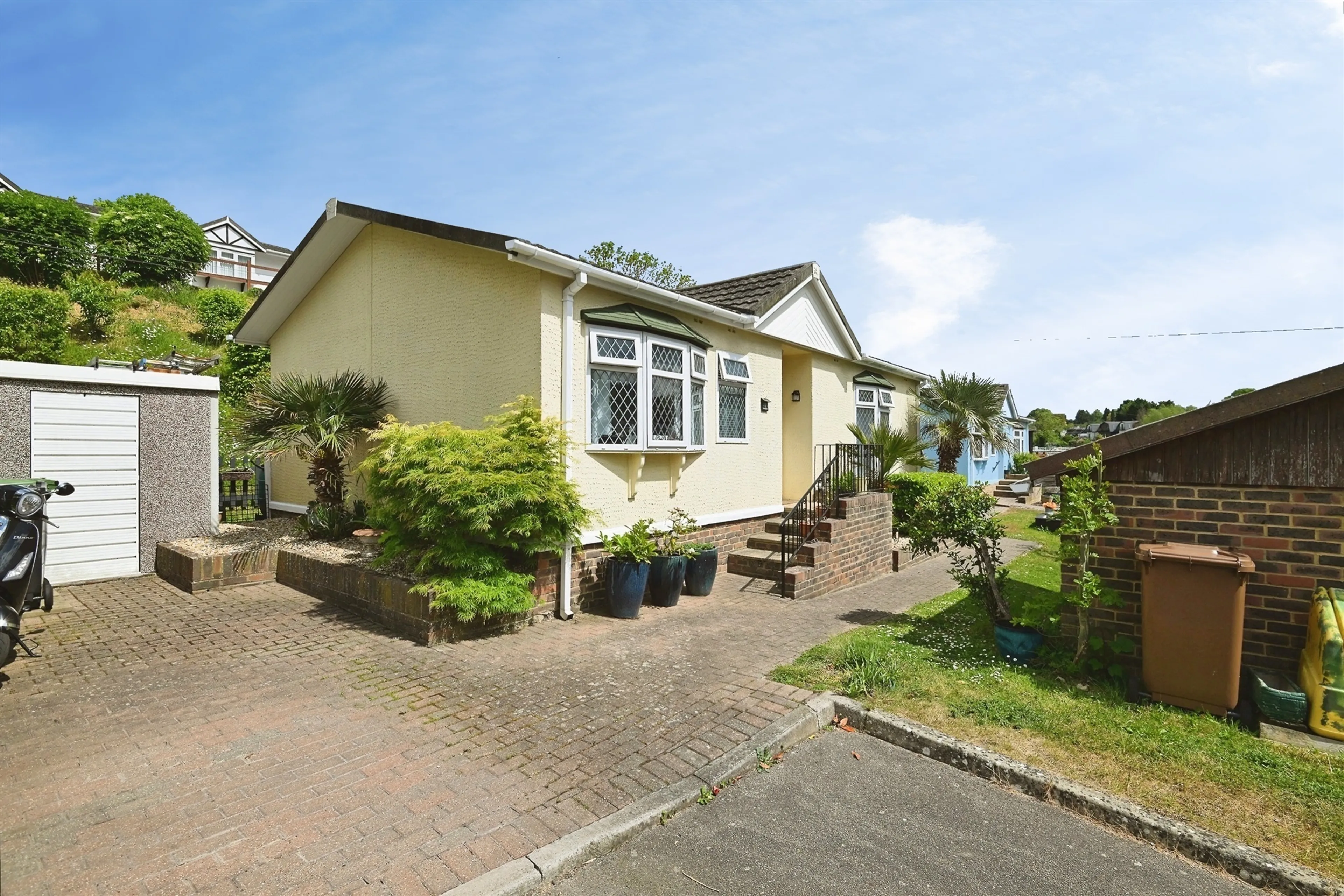 Property photo 0