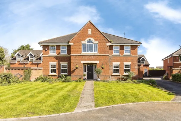 Barnston Court, Mickle Trafford, Ches...