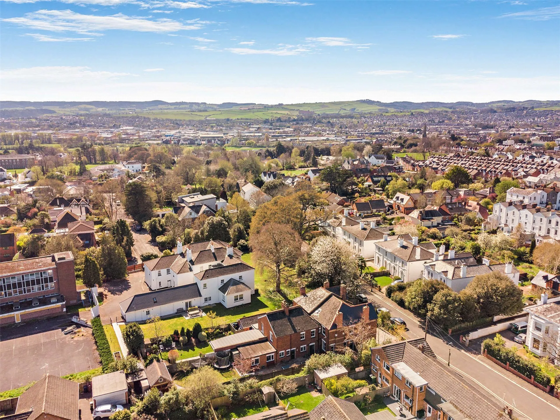 Property photo top 0