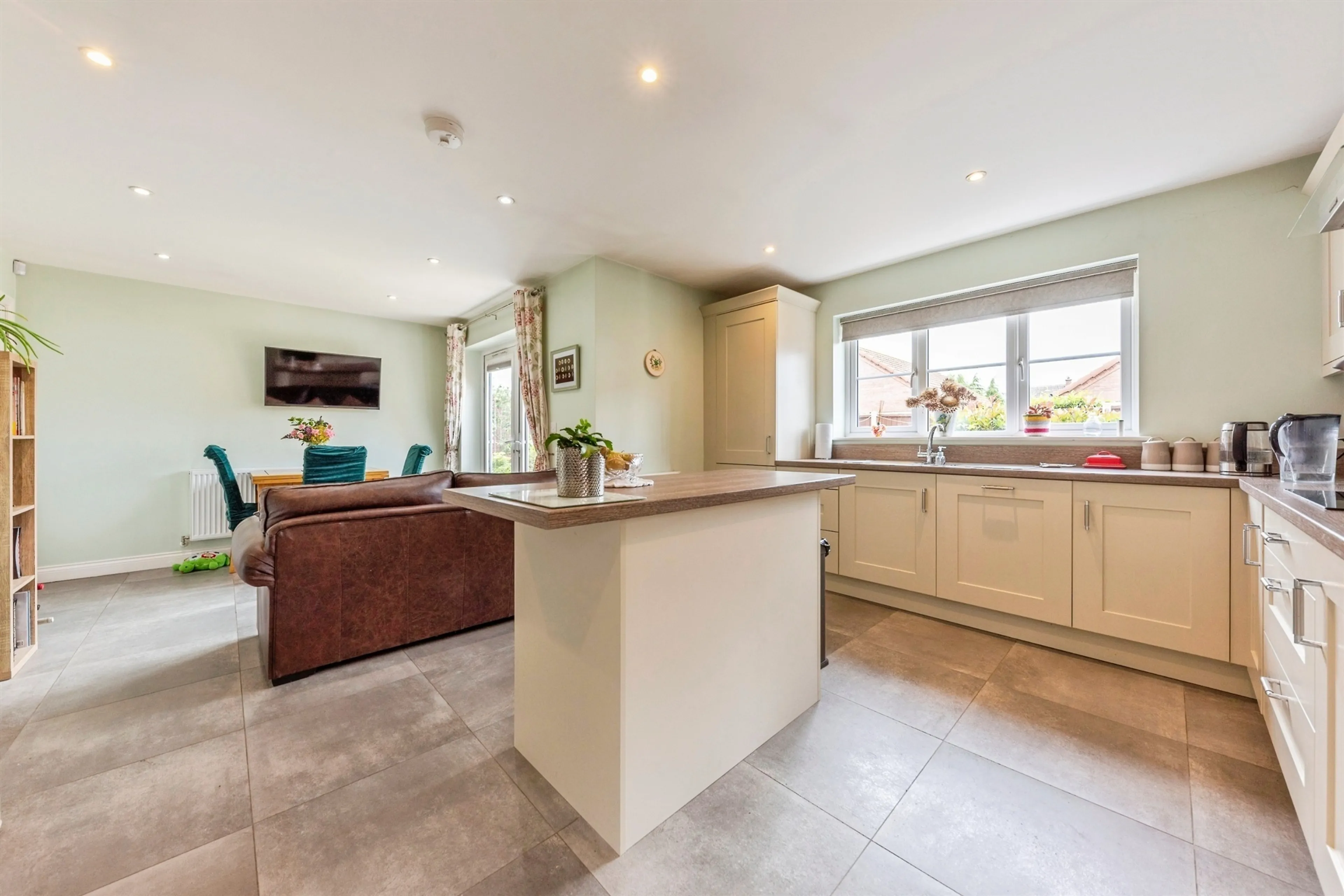 Property at Randall Close, Newark