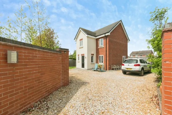 Crewe Road, CREWE, Cheshire, CW2