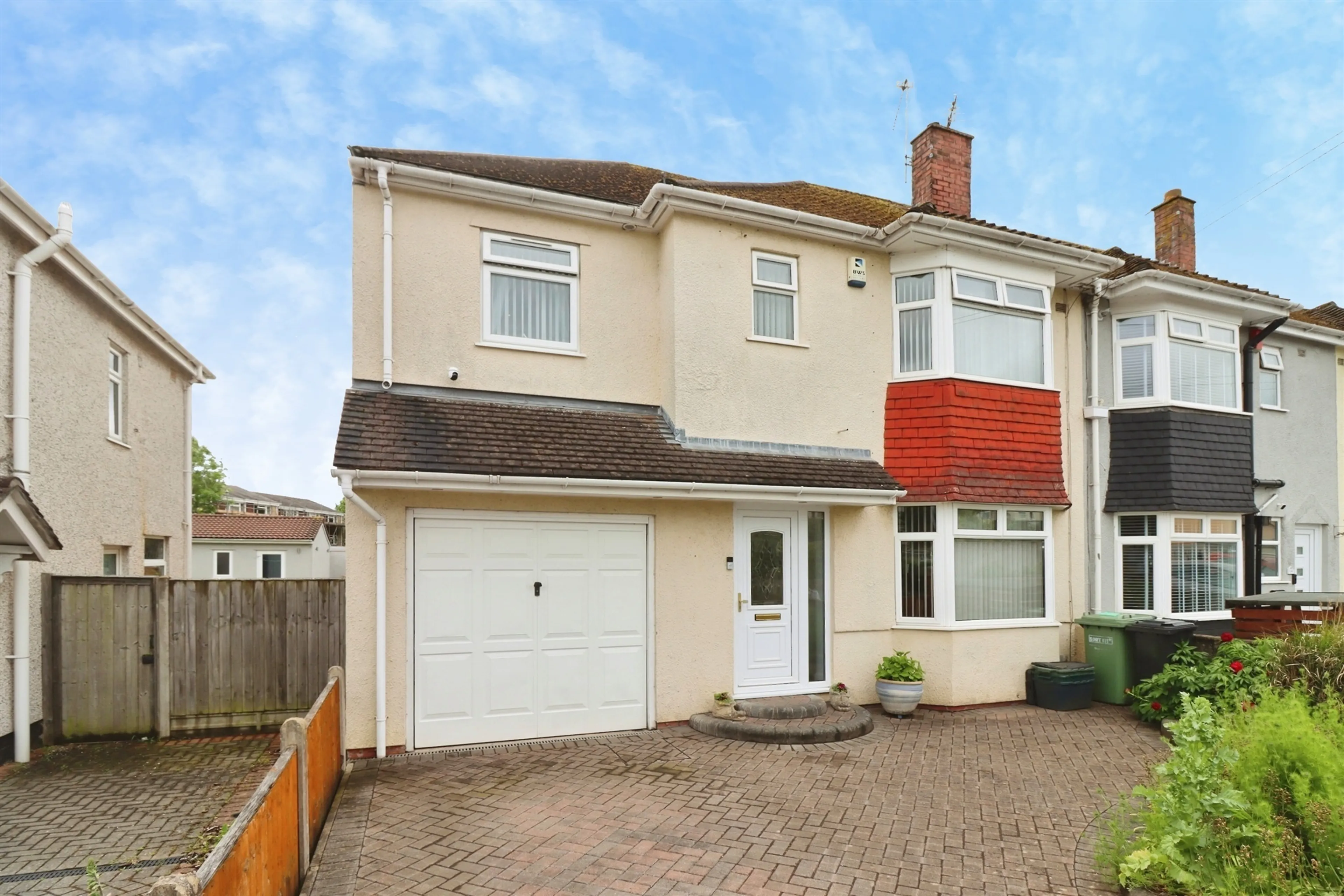 Property photo 0