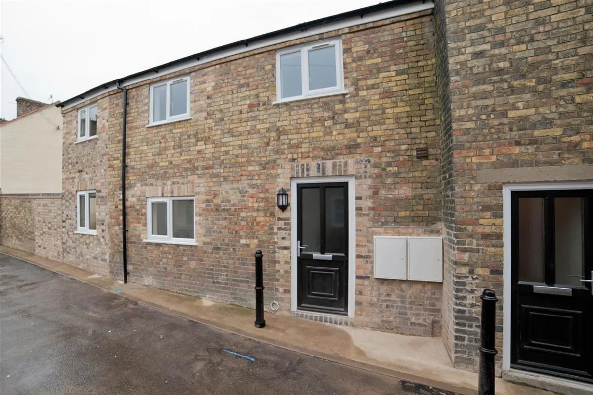 Station Road, THETFORD