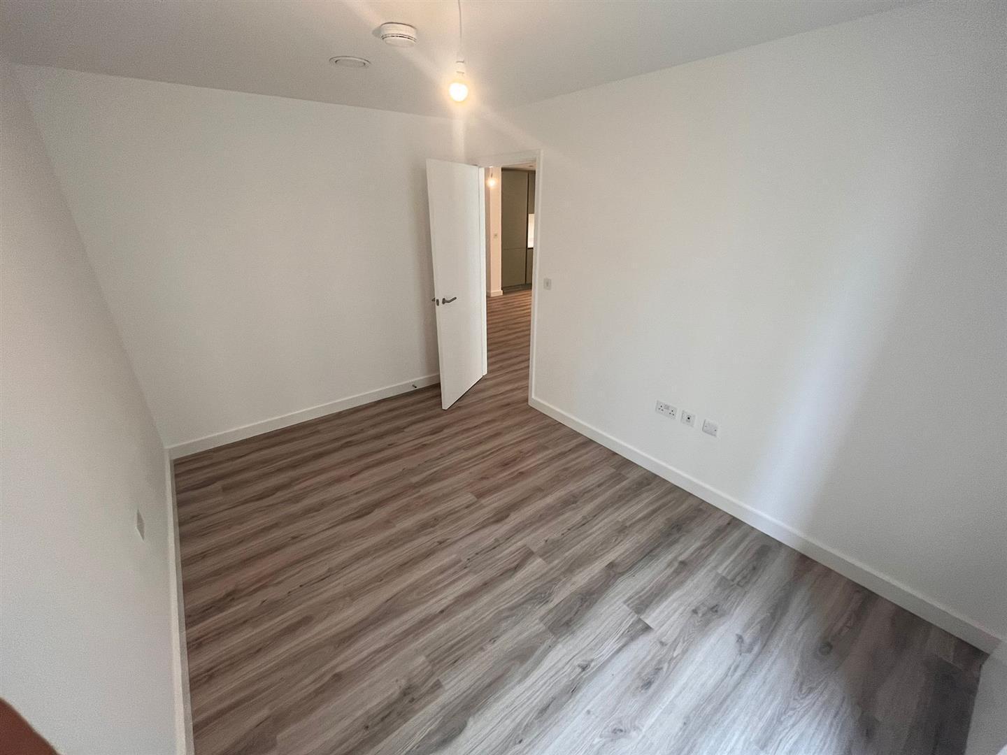 Calibra Court, Kimpton Road Luton, LU2 0GU Image 3