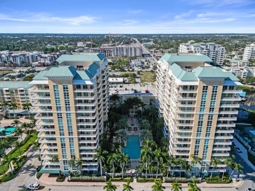 625 Casa Loma Blvd, Boynton Beach, FL 33435