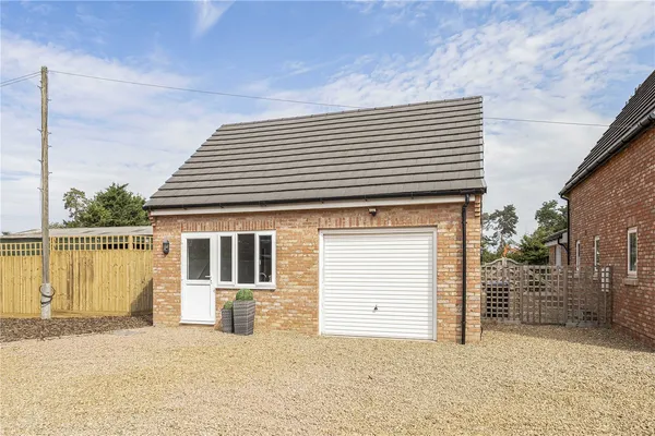 Sandy Hill Lane, Moulton, NN3 photo 24