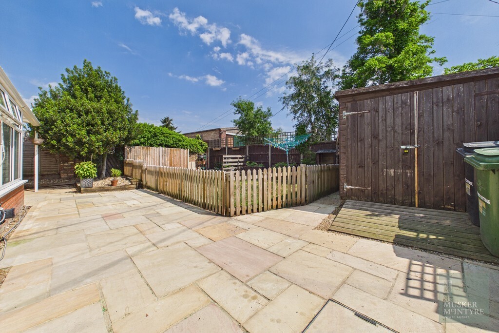 The Street, Earsham Image 13