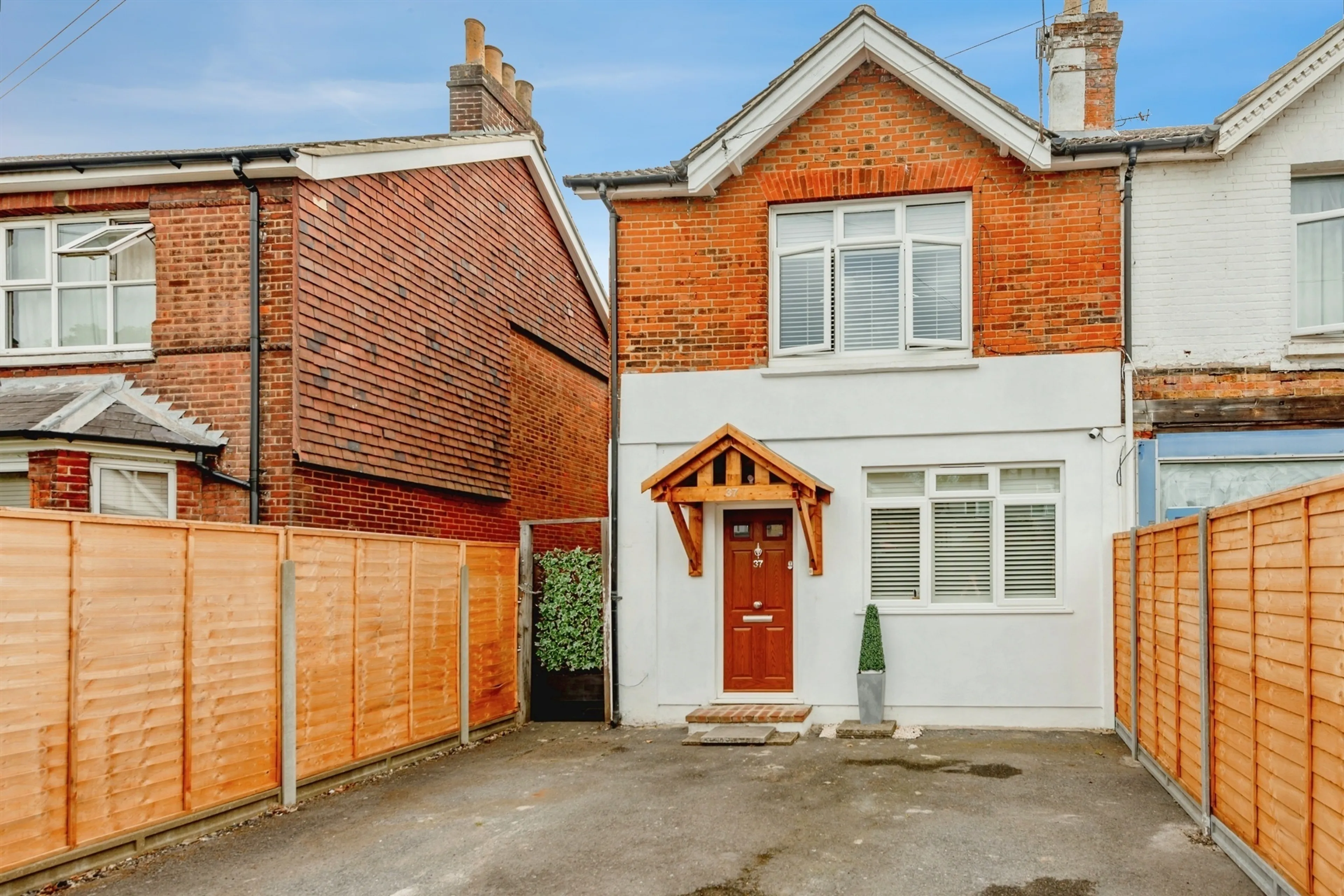 Property photo 0