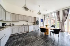 Flanchford Road, Reigate, RH2 photo 7