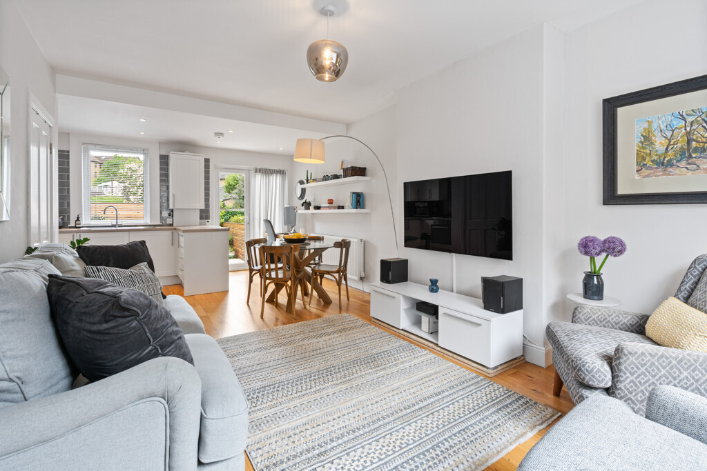 46 Logie Green Road, Canonmills, Edinburgh, EH7 4HD Image 5