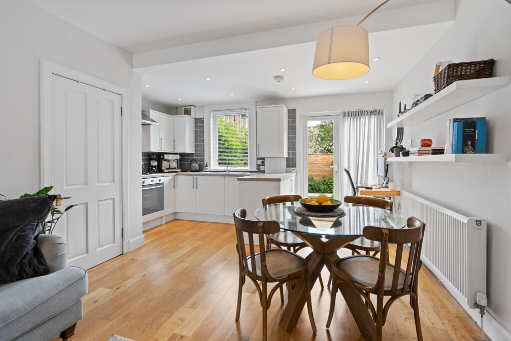 46 Logie Green Road, Canonmills, Edinburgh, EH7 4HD Image 6