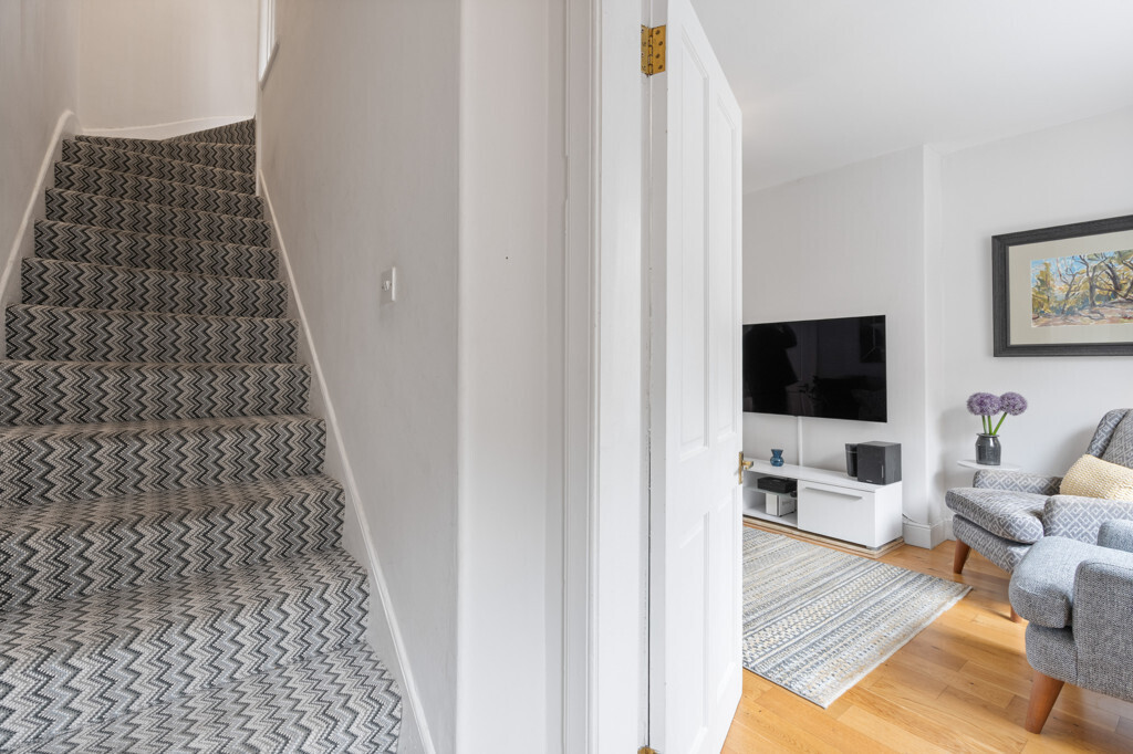 46 Logie Green Road, Canonmills, Edinburgh, EH7 4HD Image 11