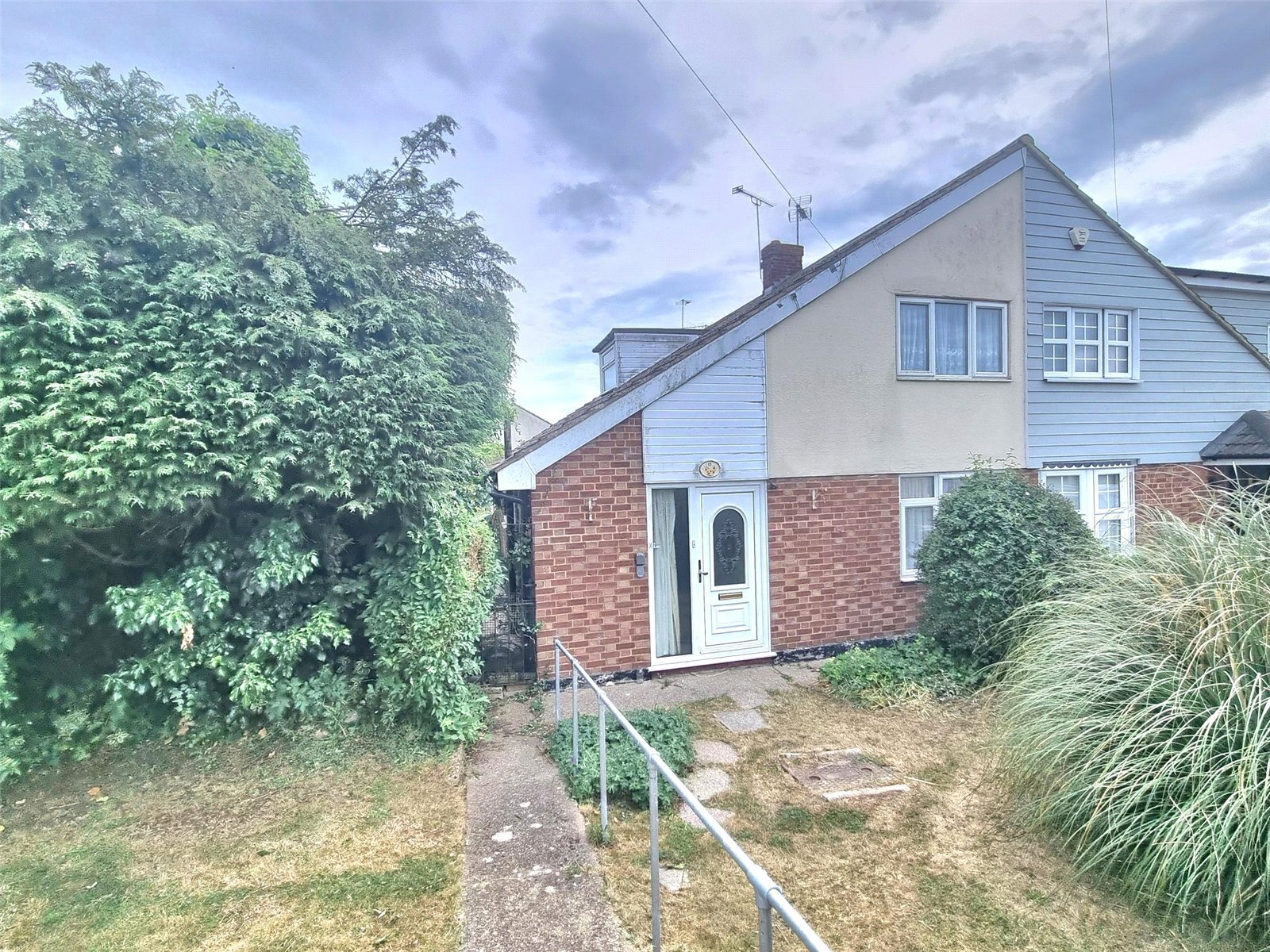 Teignmouth Drive, Rayleigh, Essex, SS6 Image 1