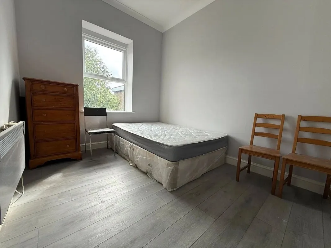 1 Tennison Road, London, SE25