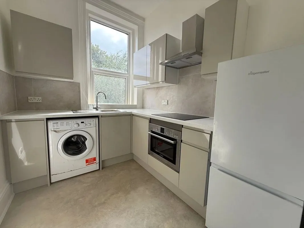 1 Tennison Road, London, SE25