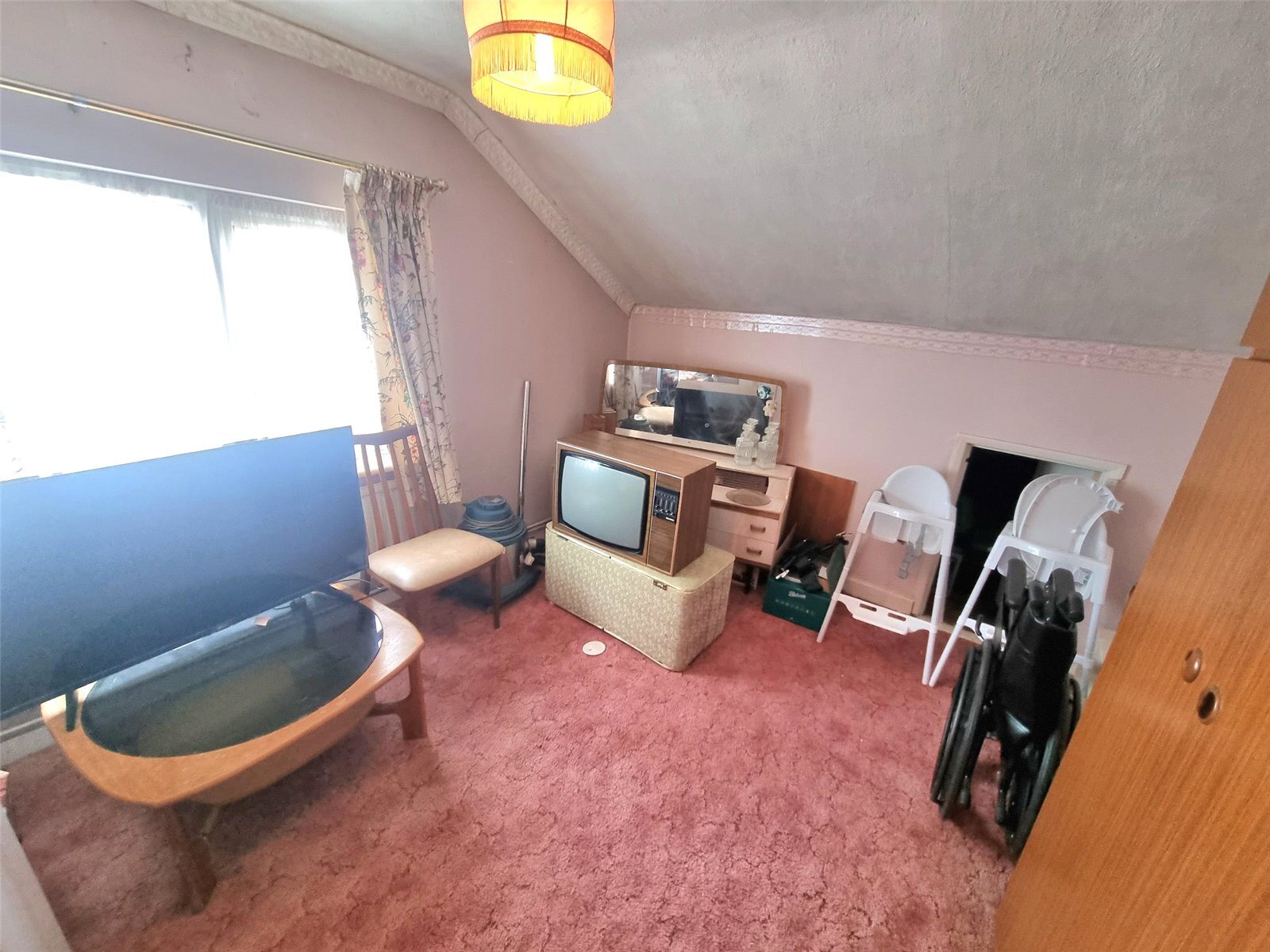 Teignmouth Drive, Rayleigh, Essex, SS6 Image 14
