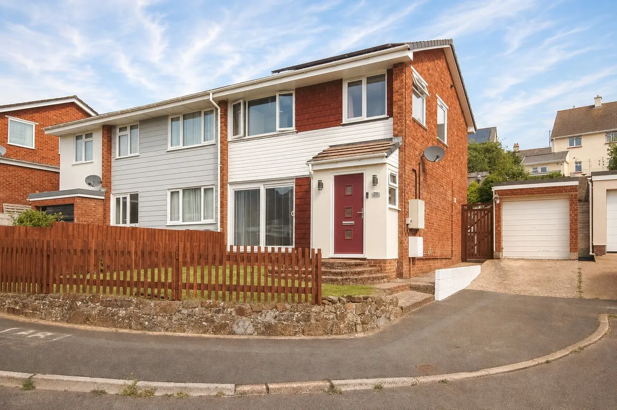 Hamilton Close, Bideford, EX39