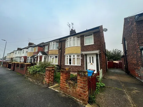 Strathmore Avenue, HULLphoto