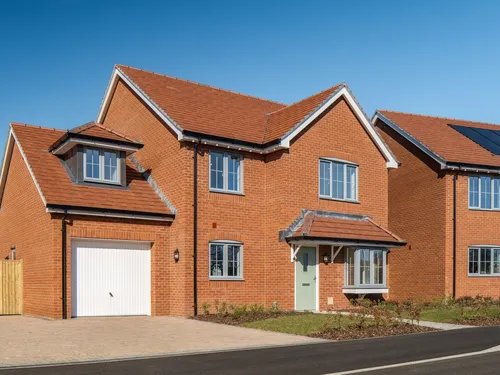 Ringwood Road, Alderholt, Fordingbridgephoto