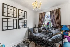 Cherrywood Lane, Morden