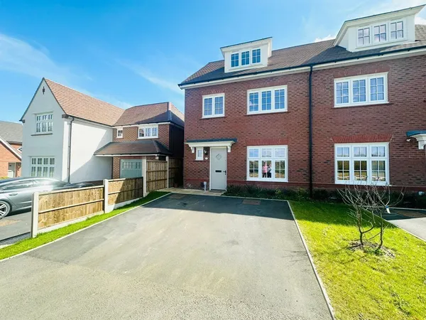 Hixon Close, Tamworth