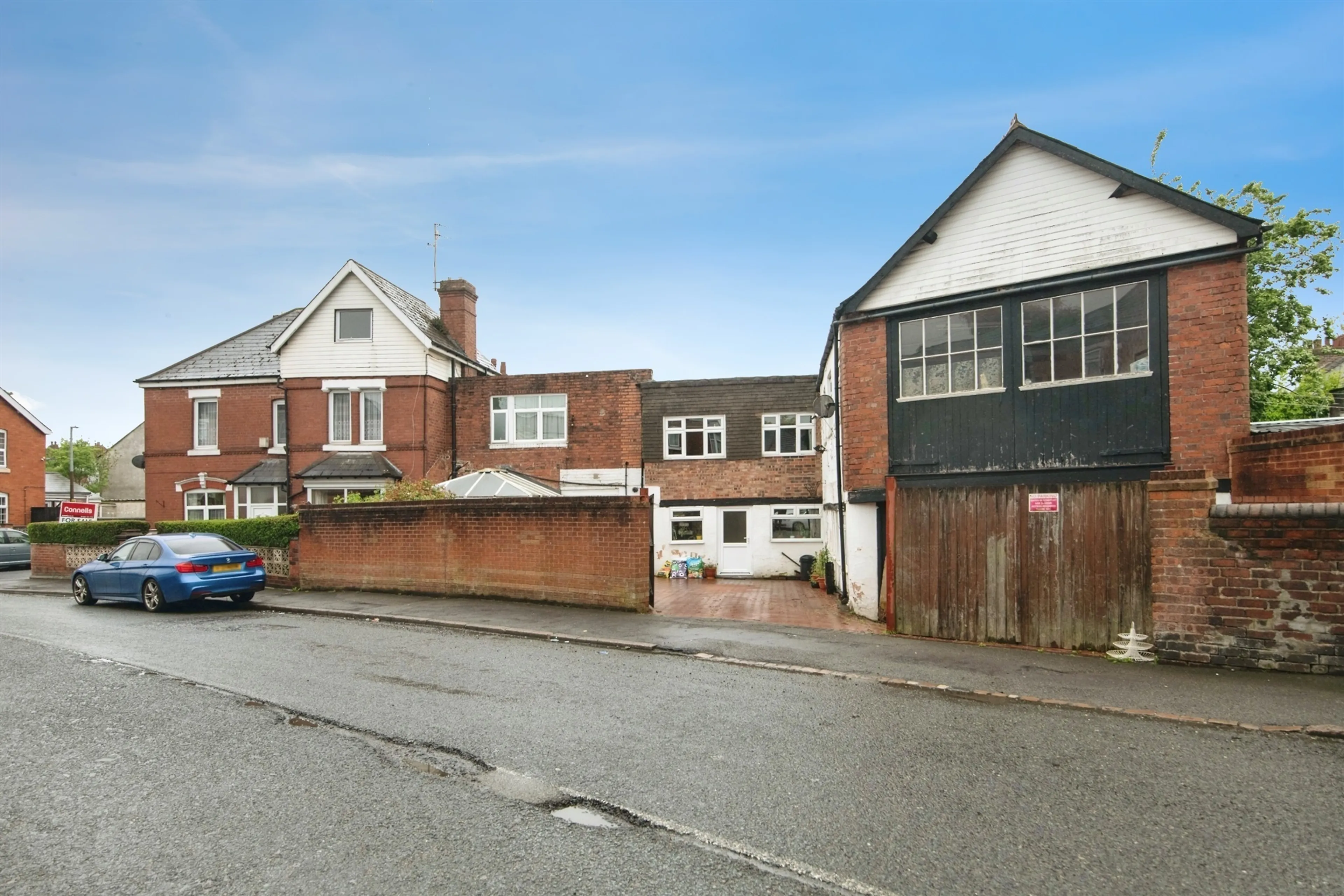 Property photo 0