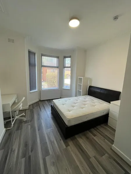 Haydn Avenue, Moss Side M14