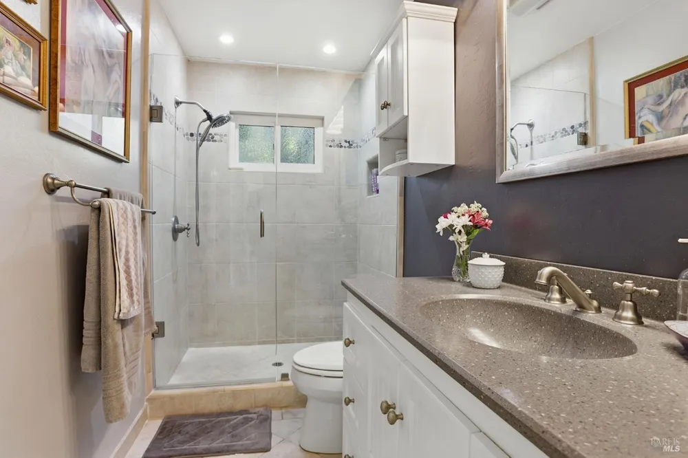 3 Tilden Dr, Novato, CA 94947