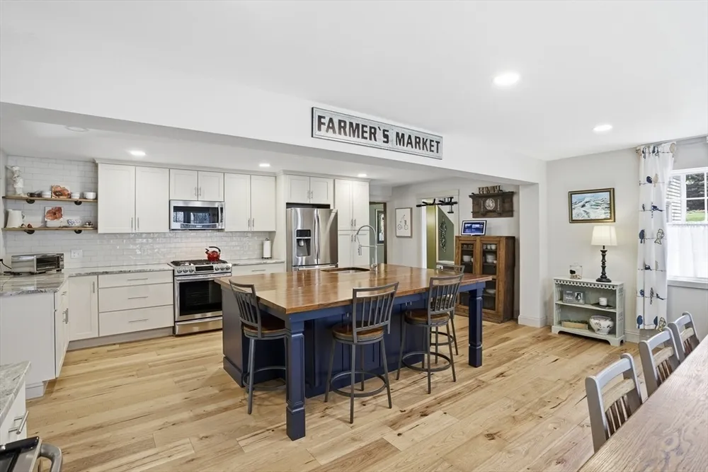 11 Graniteville Rd, Westford, MA 01886