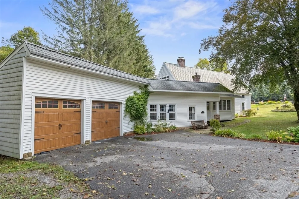 11 Graniteville Rd, Westford, MA 01886
