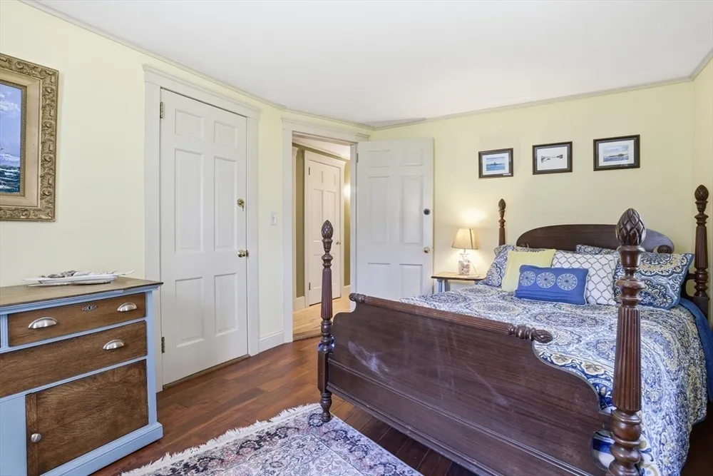 11 Graniteville Rd, Westford, MA 01886