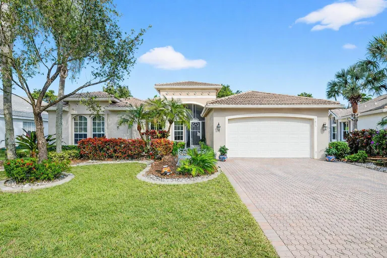 7615 Tarpon Cove Circle, Lake Worth Beach, FL 33467