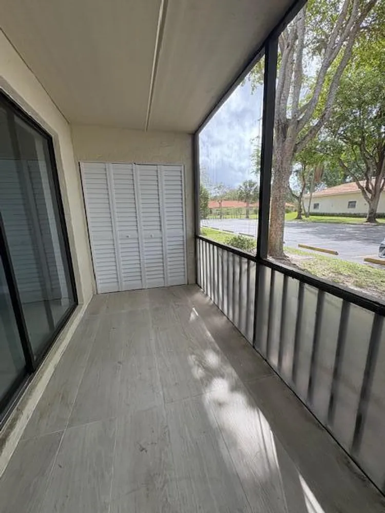 9960 Pineapple Tree Dr, Boynton Beach, FL 33436
