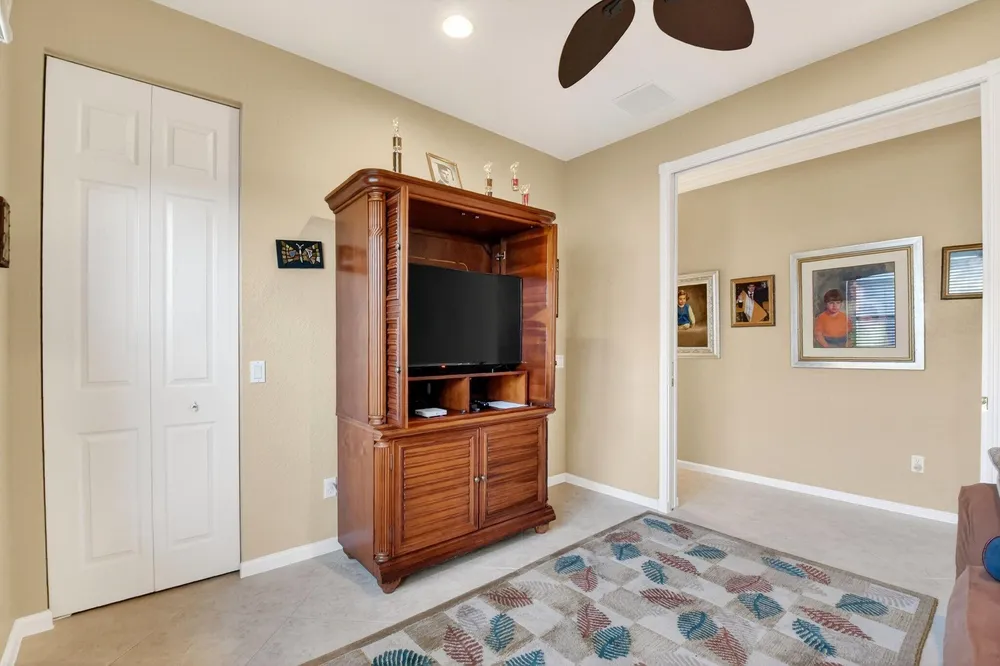 7615 Tarpon Cove Circle, Lake Worth Beach, FL 33467
