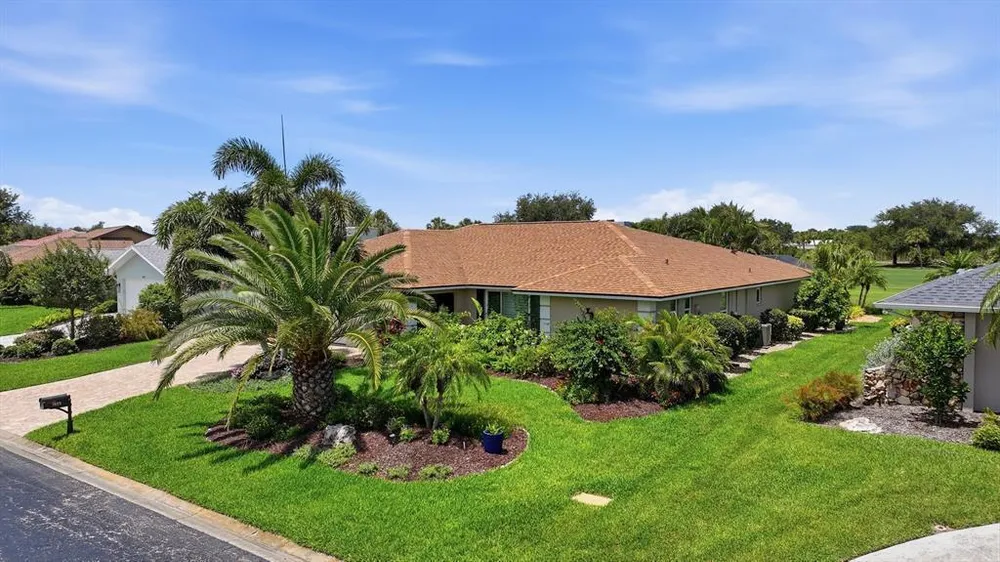 1929 Pebble Beach Ct, Venice, FL 34293