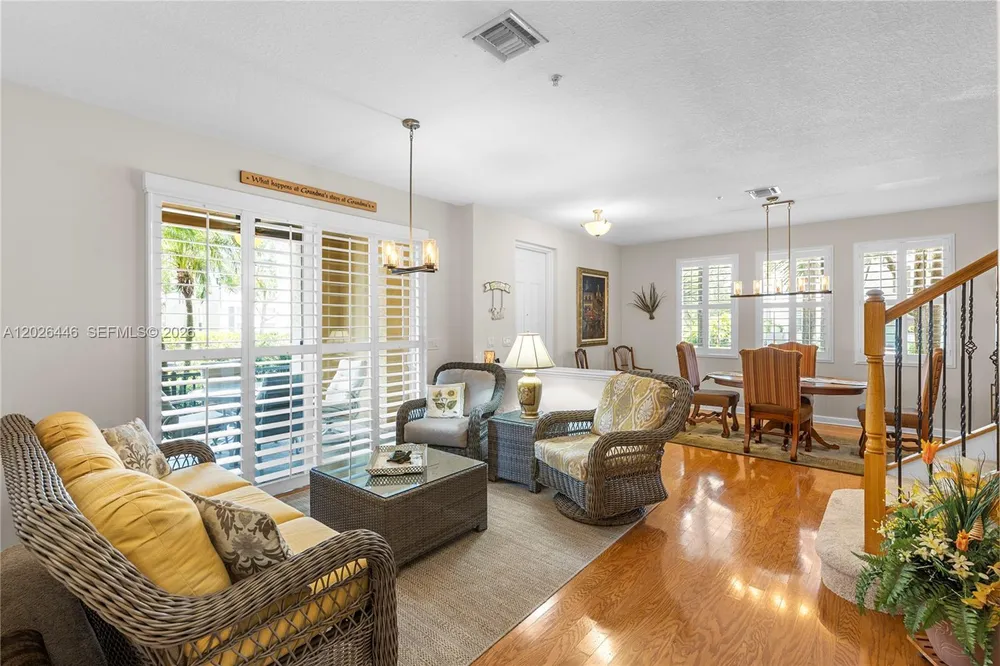 3020 NW 125th Ave, Sunrise, FL 33323