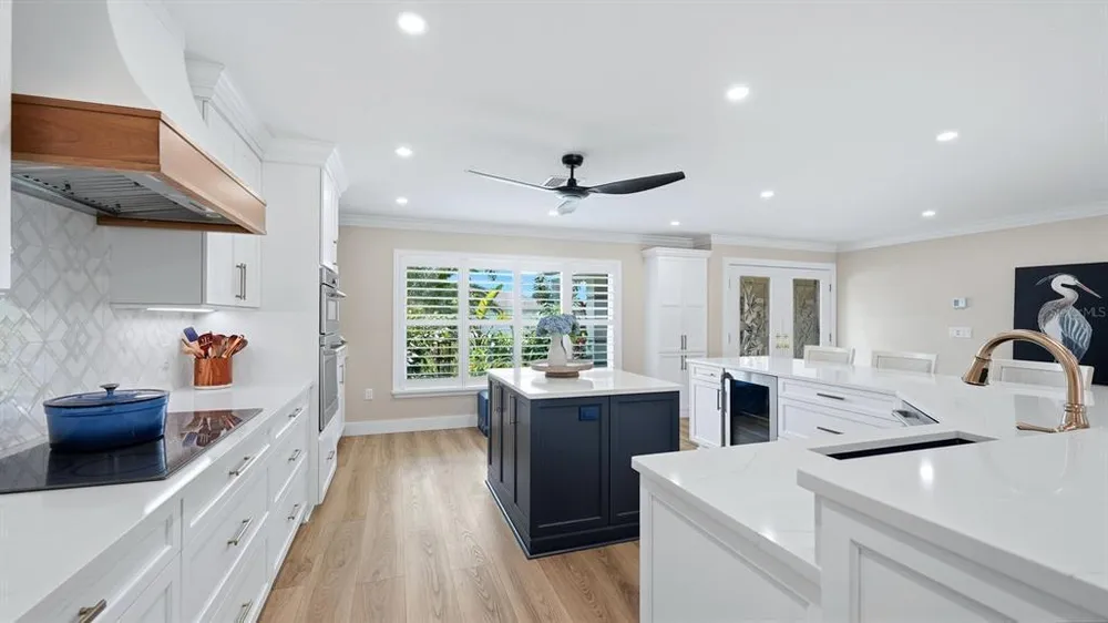 1929 Pebble Beach Ct, Venice, FL 34293