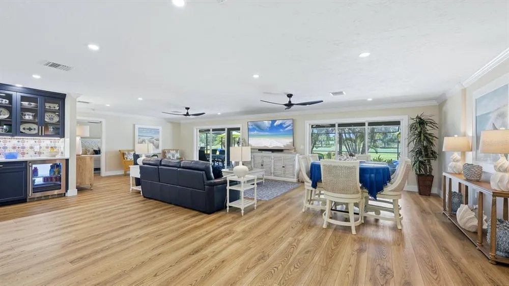 1929 Pebble Beach Ct, Venice, FL 34293