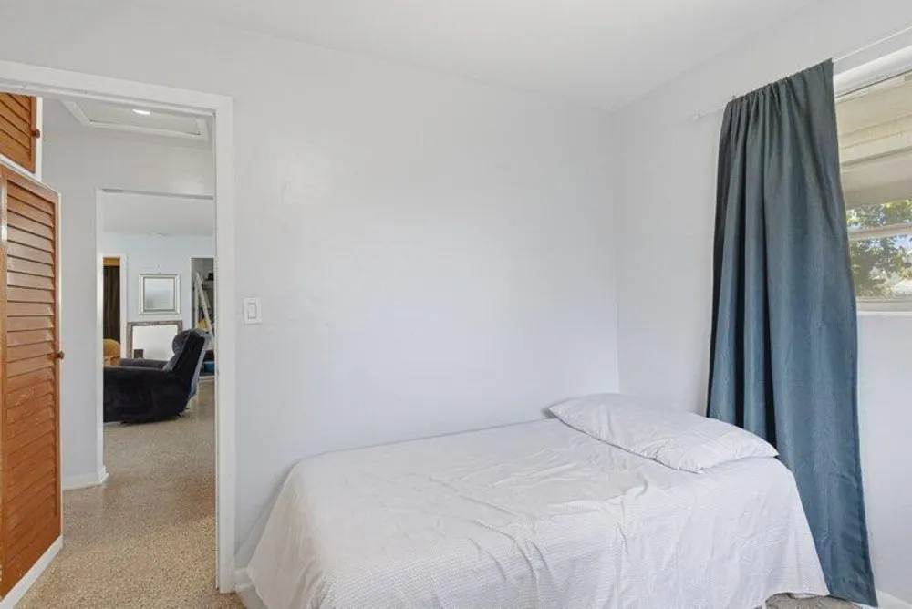 528 N A St, Lake Worth Beach, FL 33460