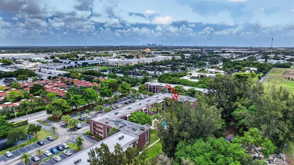 7020 Nova Dr, Davie, FL 33317